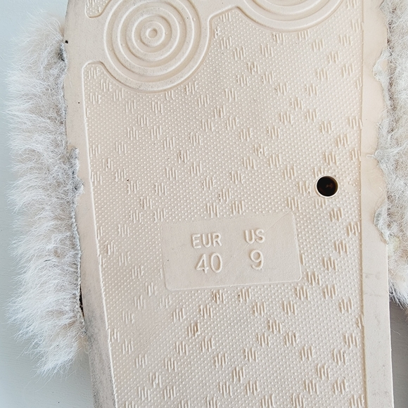 Pure Barre Fuzzy Fur Champagne Blush Slide Sandal Sz 8/9 (Mismatch) - Picture 8 of 13